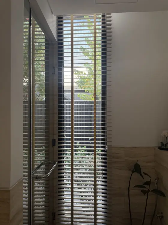 Jumeirah 1 Villa 12 - curtains and blinds installation in Jumeirah