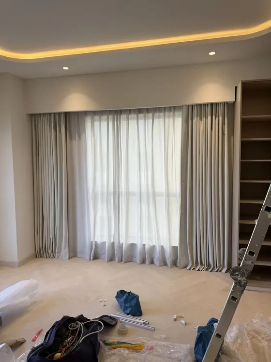 Bluewaters Residence 5 - curtains and blinds installation in Palm Jumeirah